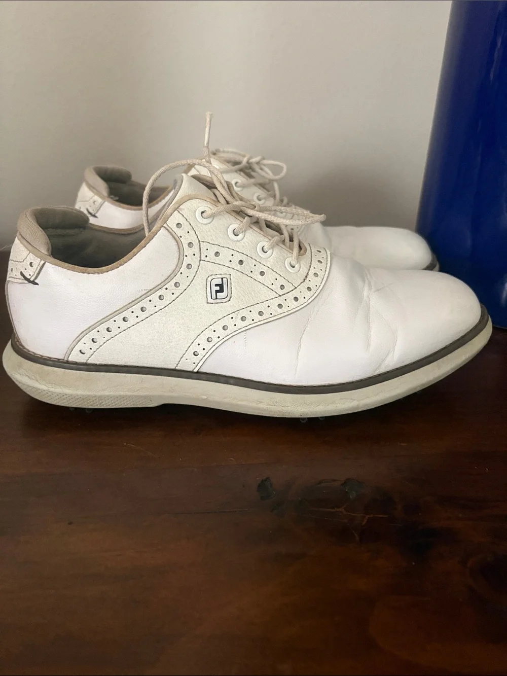Youth Boys FootJoyWhite Wingtip Golf Cleats